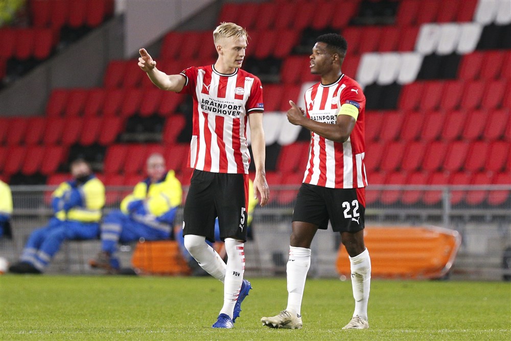 Corona-ellende PSV: Dumfries en Baumgartl ook besmet, Schmidt mist zestal