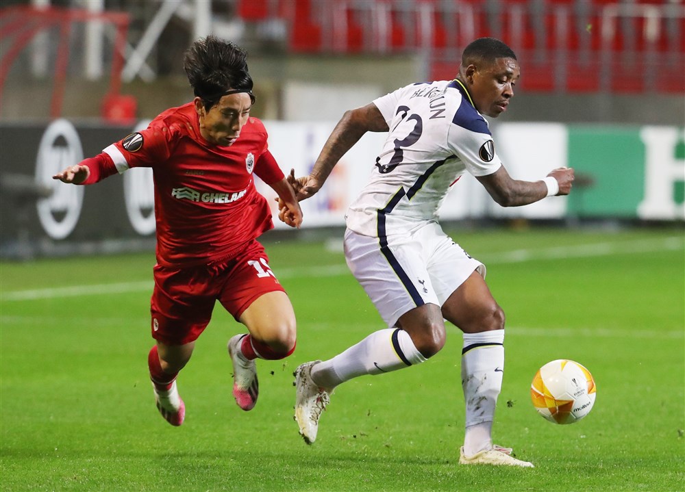 Teleurstellende avond voor Bergwijn, Manu verliest ondanks hattrick