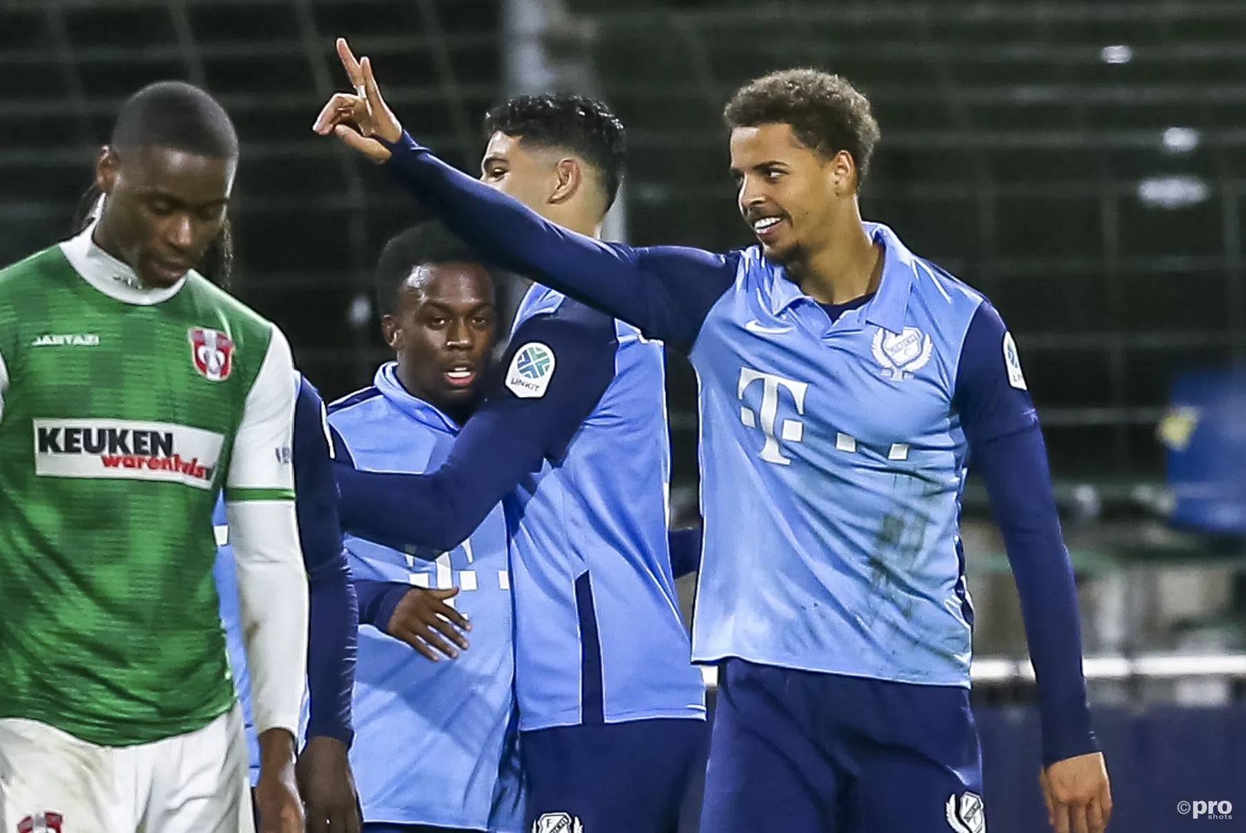 Afgekeurde goal komt FC Dordrecht duur te staan in duel met andere laagvlieger