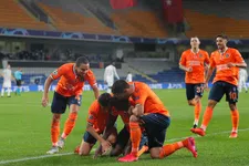Thumbnail for article: Zelden vertoond: totale wanorde bij Man Utd pijnlijk blootgelegd