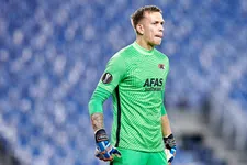 Thumbnail for article: AZ op rapport: Bizot geeft De Boer signaal, Boadu en Stengs worstelen