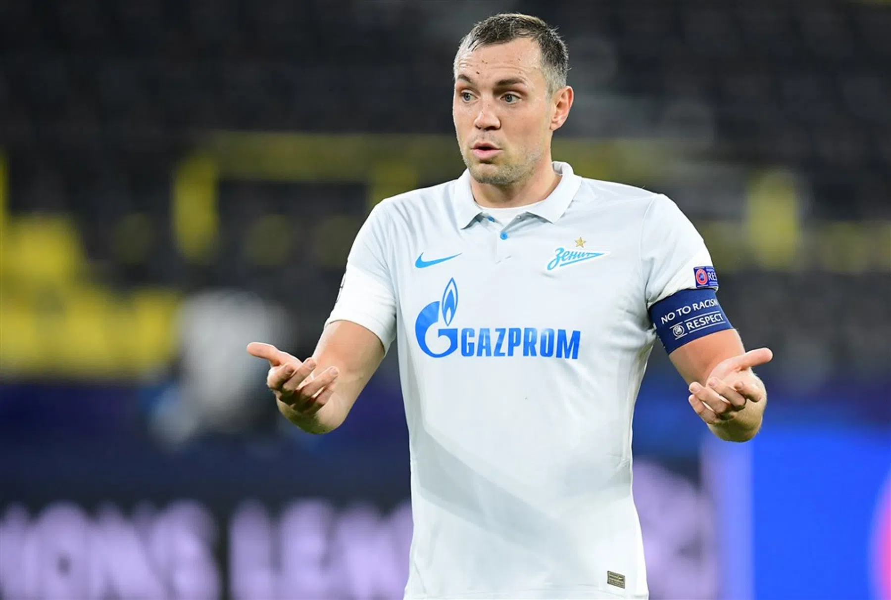 Russische bondscoach passeert aanvoerder Dzyuba na uitgelekte sekstape