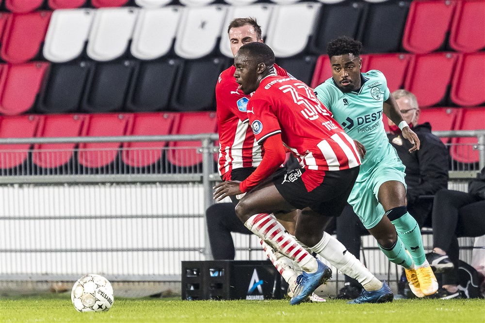 PSV slaat slag met nieuw contract voor Teze