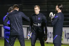 Thumbnail for article: De Boer deelt keeperskeuzes: Bizot tegen Spanje, Krul in Nations League