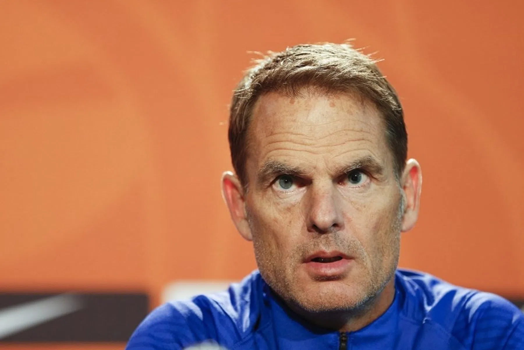 De Boer heeft boodschap voor reserves Cillessen en Van de Beek