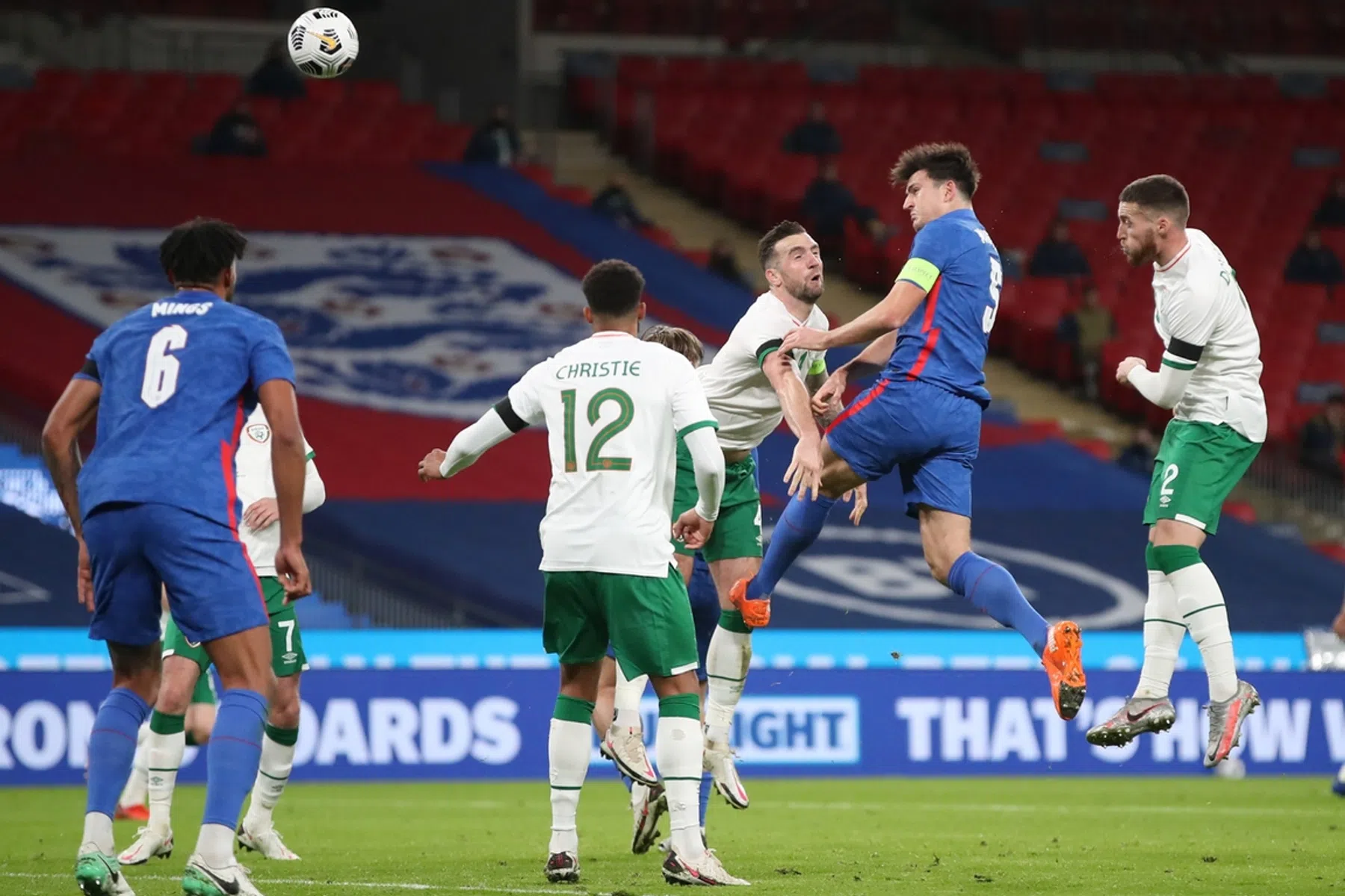 Aanvoerder Maguire staat op en neemt sportieve revanche tegen Ierland