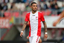 Thumbnail for article: Rasvoetballer in rampvorm: waar is de oude Sergio Peña gebleven?