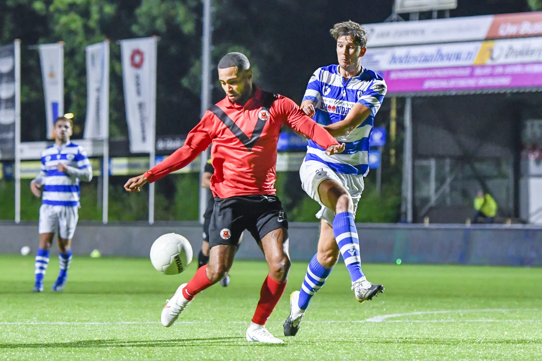Zorgen in amateurland: 'Wat als alle voetballers massaal gaan tennissen?'