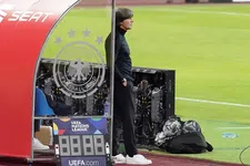 Thumbnail for article: Positie Löw wankelt, Bierhoff spreekt vertrouwen uit in bondscoach