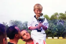 Thumbnail for article: Zo groeide Perr Schuurs op: mediatraining en leven volgens een bucketlist