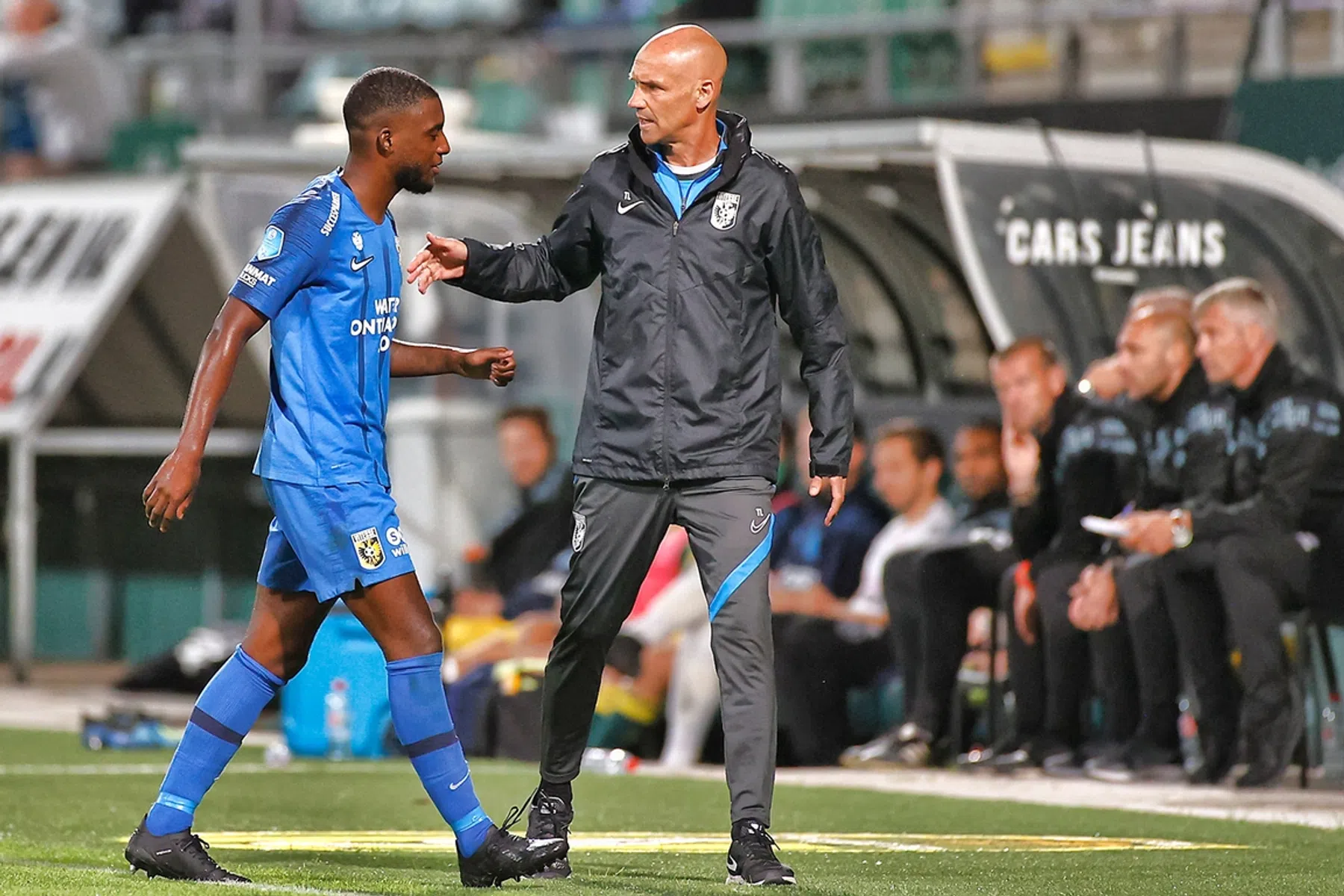 Schorsing Bazoer laat zich voelen bij Vitesse: 'Een van de beste Eredivisie-spelers'