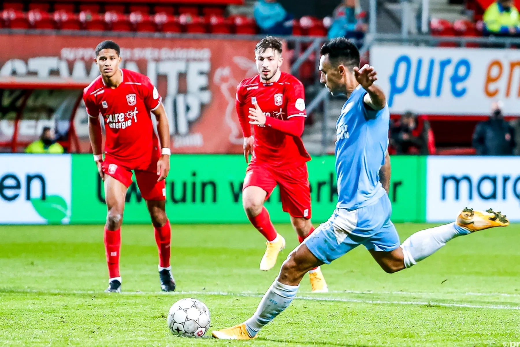 Misser Zahavi komt PSV in Enschede duur te staan