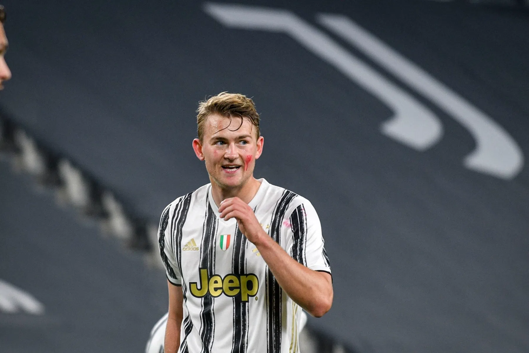De Ligt na 106 dagen terug bij Juve: 'Met een nieuwe schouder speelde hij zonder angst'