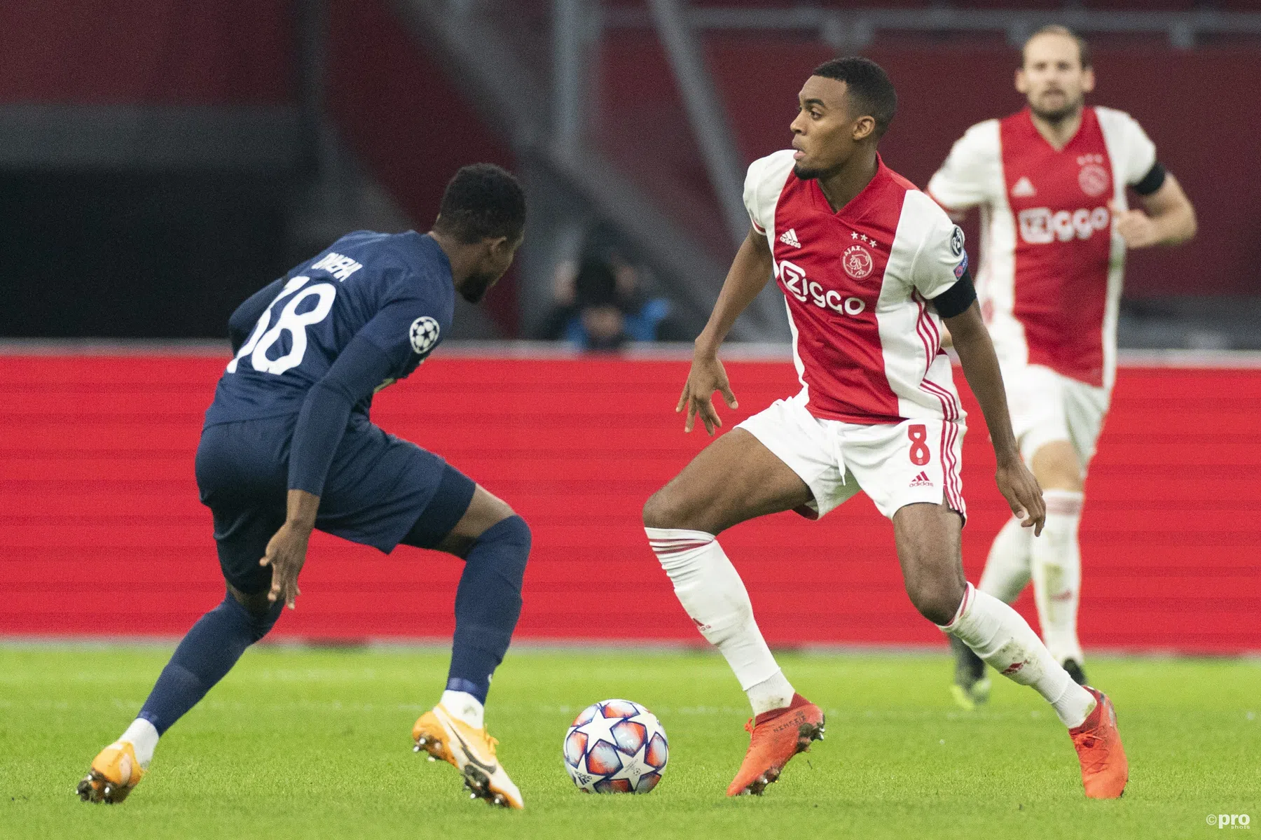 Gravenberch de beste bij Ajax, Blind en Tadic ook uitblinkers