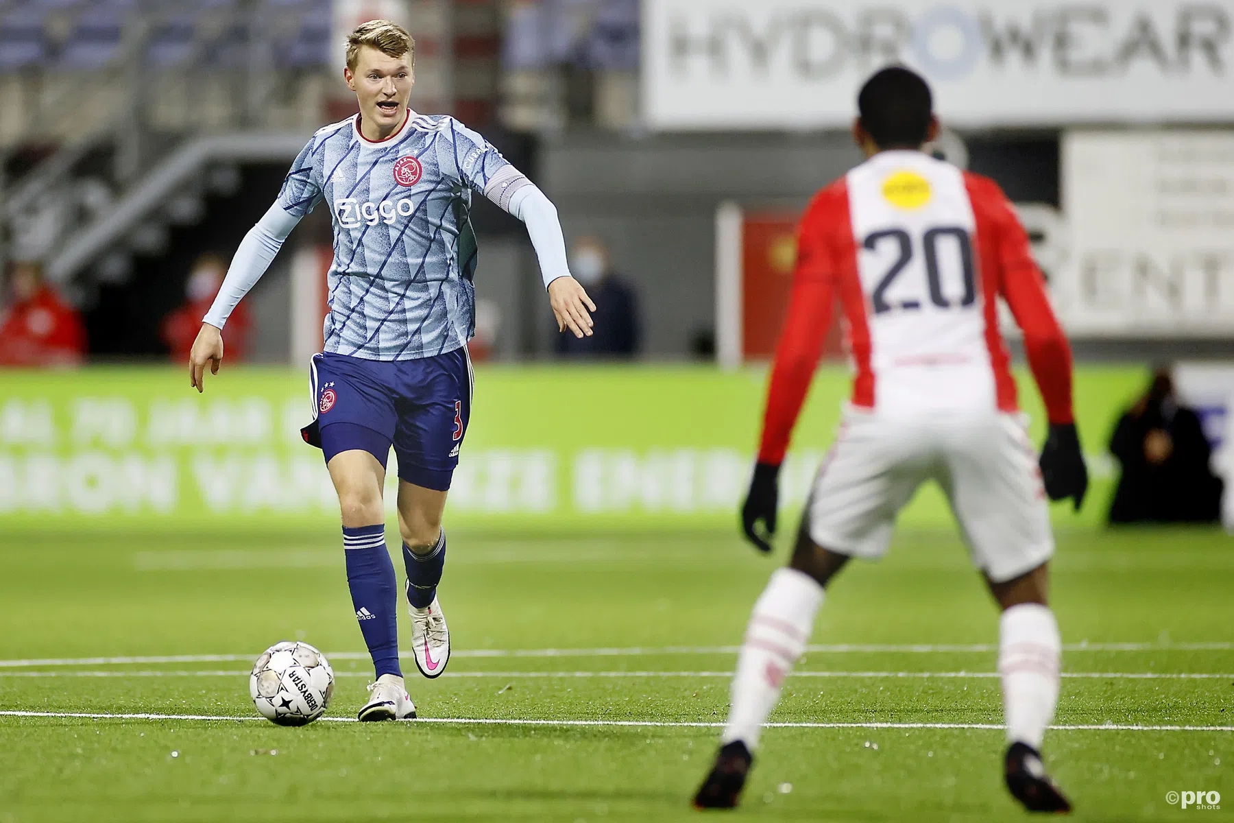 Ajax weer dominant in Elftal van de Week, unieke status Joey Veerman