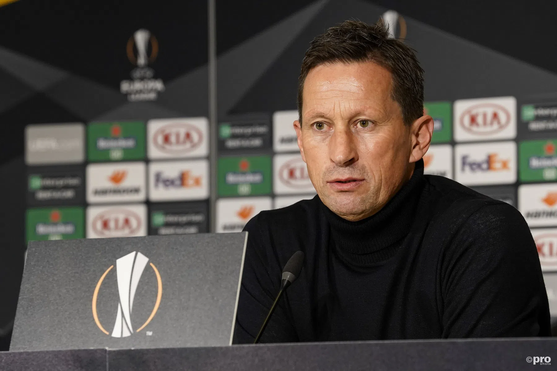 Schmidt trekt zich niets aan van kritiek: 'Het is nog steeds een perfecte dag'