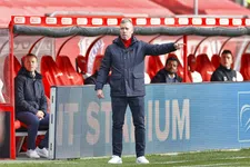 Thumbnail for article: René Hake, trainer met Hunebed-uitstraling: 'FC Utrecht moet hem wel een eerlijke kans geven'