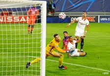 Thumbnail for article: 'Hattrick-opa' Giroud moet nog even door voor Feyenoord-record van Puskás
