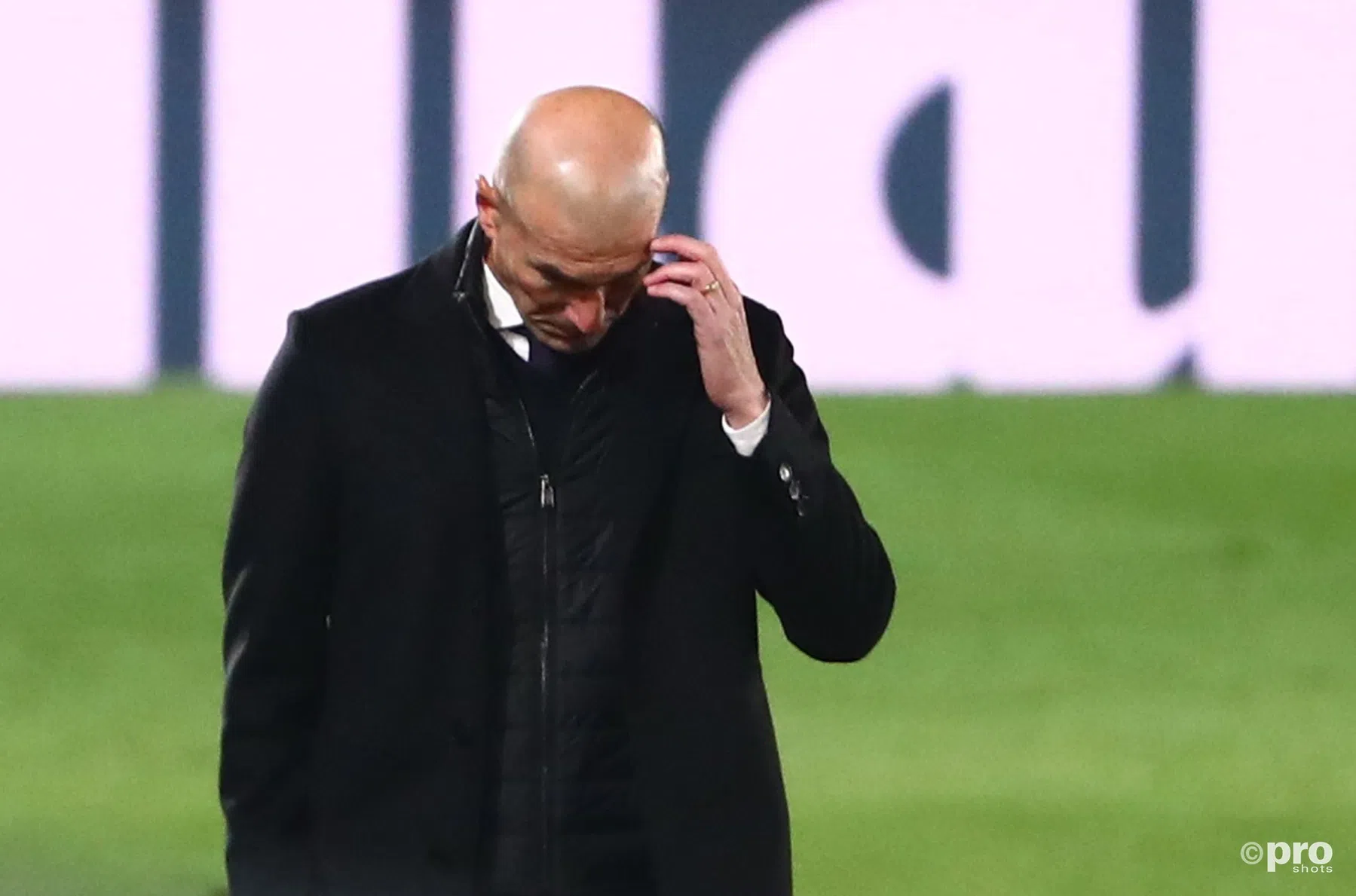 Zidane onder grote druk voor Sevilla-uit: 'Jullie proberen altijd dingen uit te lokken'