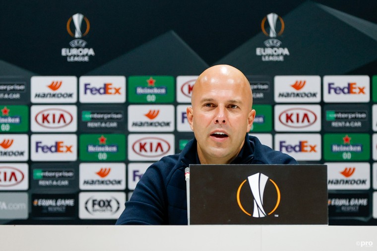 Hels programma AZ, De Mos spreekt van topbeslissing