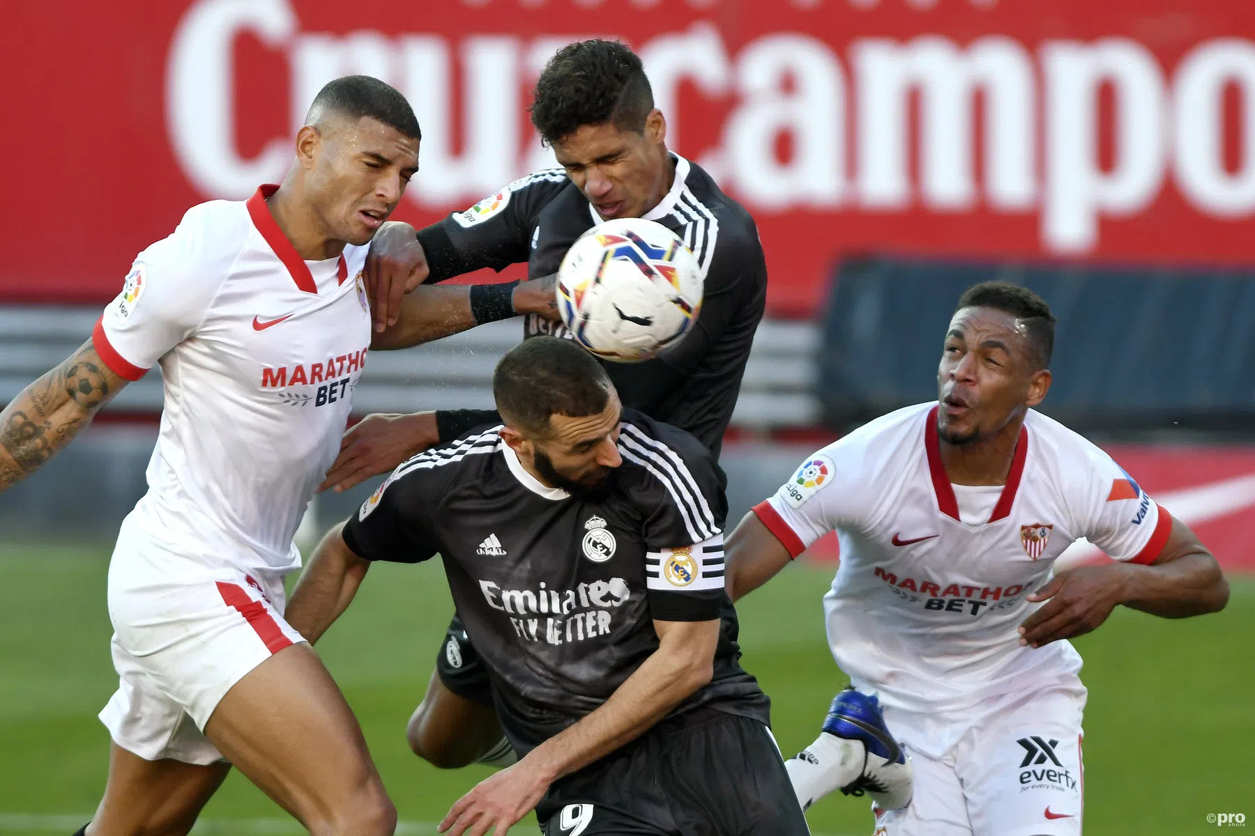 Zidane heeft weer wat lucht na knappe zege Real in Sevilla