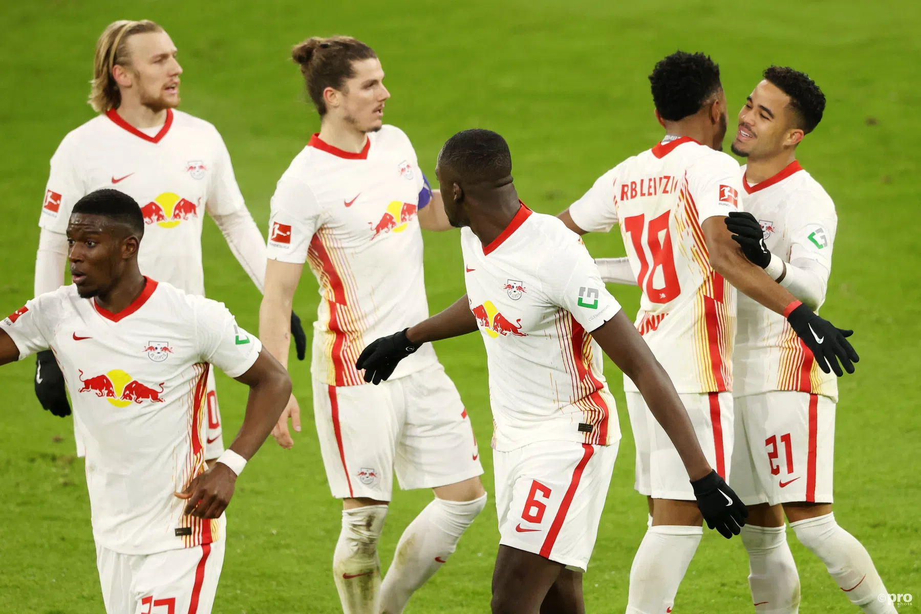 Belangrijke Kluivert brengt met Leipzig Bayern aan het wankelen