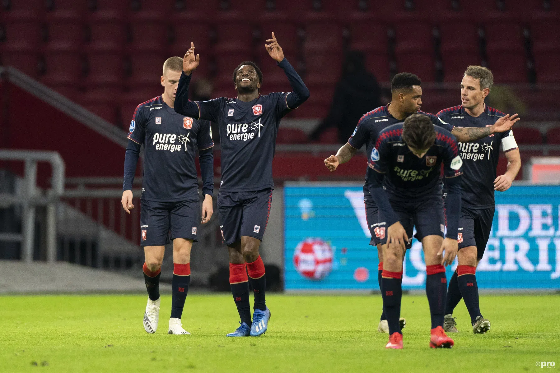 Slap Ajax loopt tegen Twente flinke schade op richting CL-kraker