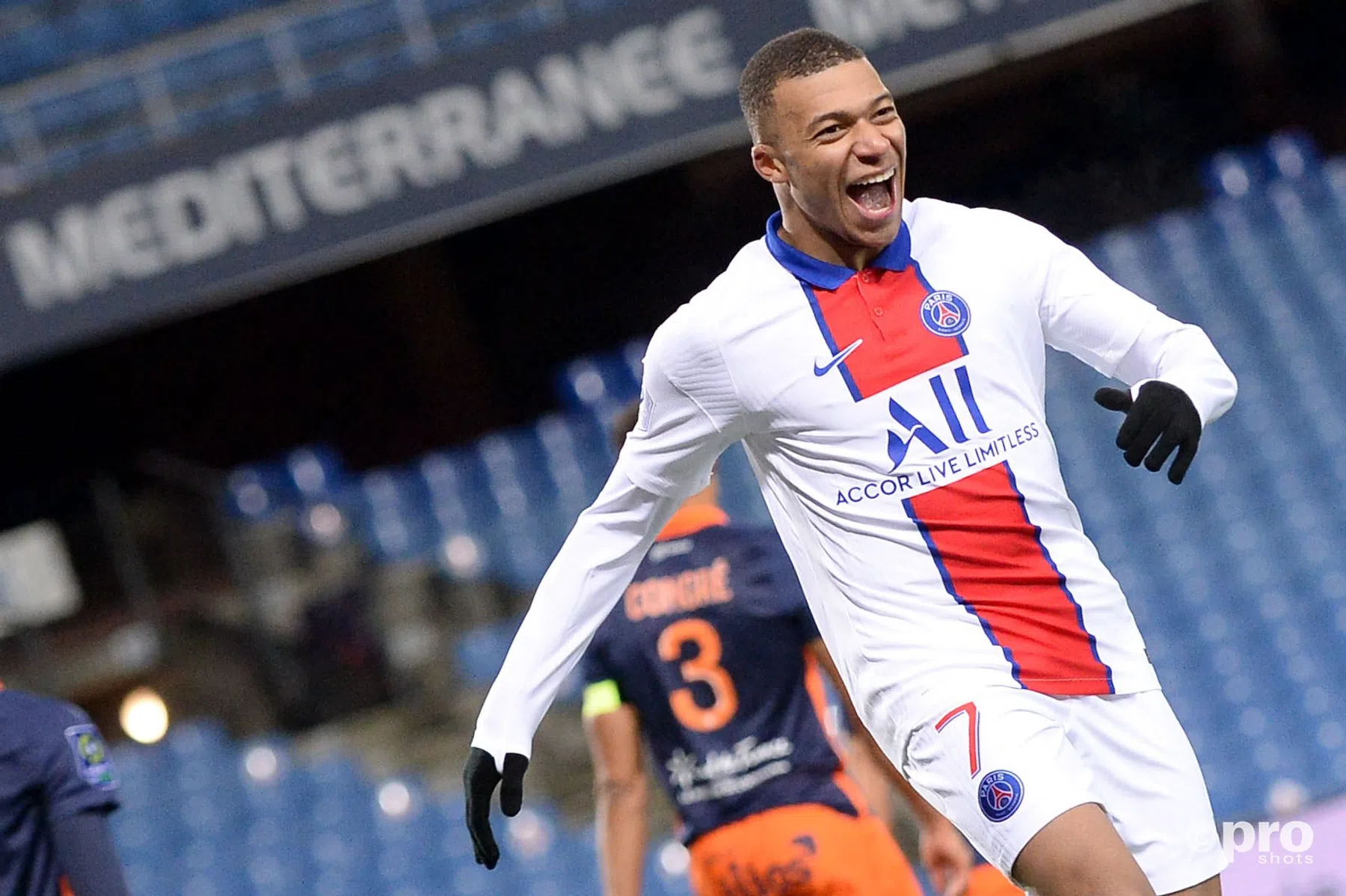 Mbappé richt pijlen nu op Pauleta, Zlatan en Cavani: 'Een mythische mijlpaal'