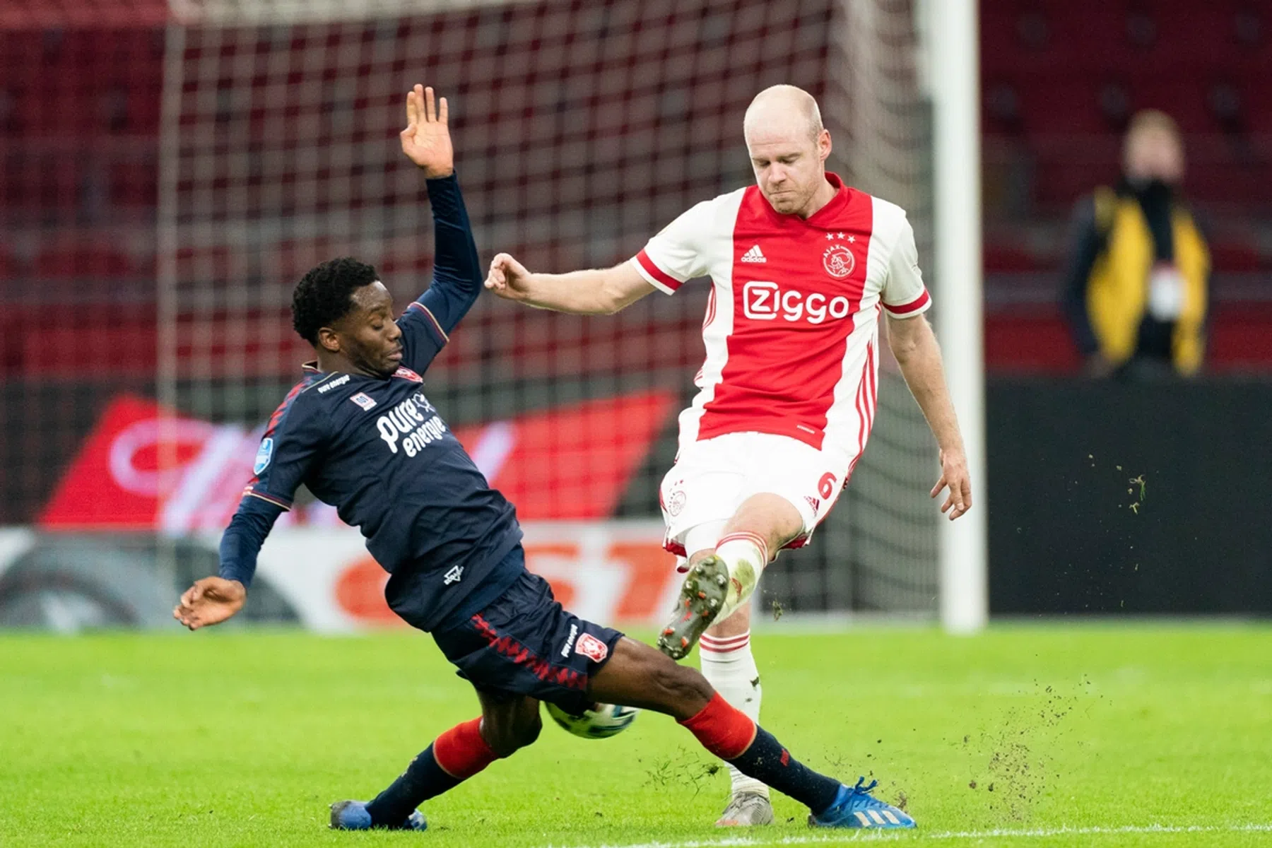 Ajax grossiert in balverlies, ADO heeft Haags Kwartiertje in ere hersteld