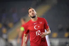 Thumbnail for article: De Oranje-concurrenten: neemt de Turkse magiër van Milaan de jeugd bij de hand?