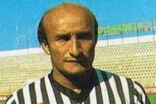 Thumbnail for article: Zelden was voetbal mooier lelijk dan in 80s Footballers Ageing Badly