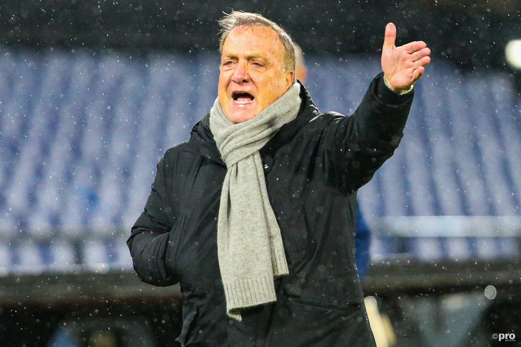 Advocaat houdt zich in: 'Daar hoef je geen helderziende voor te zijn'
