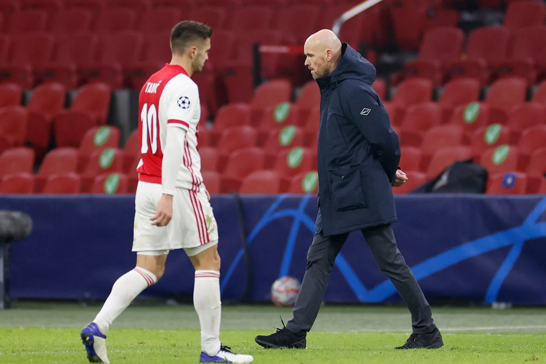 Ajax heeft abonnement op derde plek, slechte serie in CL-thuisduels krijgt vervolg