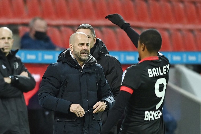 Bekijk hier hoe de Bosz-Babes dankzij Bailey naar de eerste plek swingen