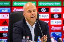 Thumbnail for article: Witte rook uit De Kuip: Slot is de opvolger van Advocaat bij Feyenoord