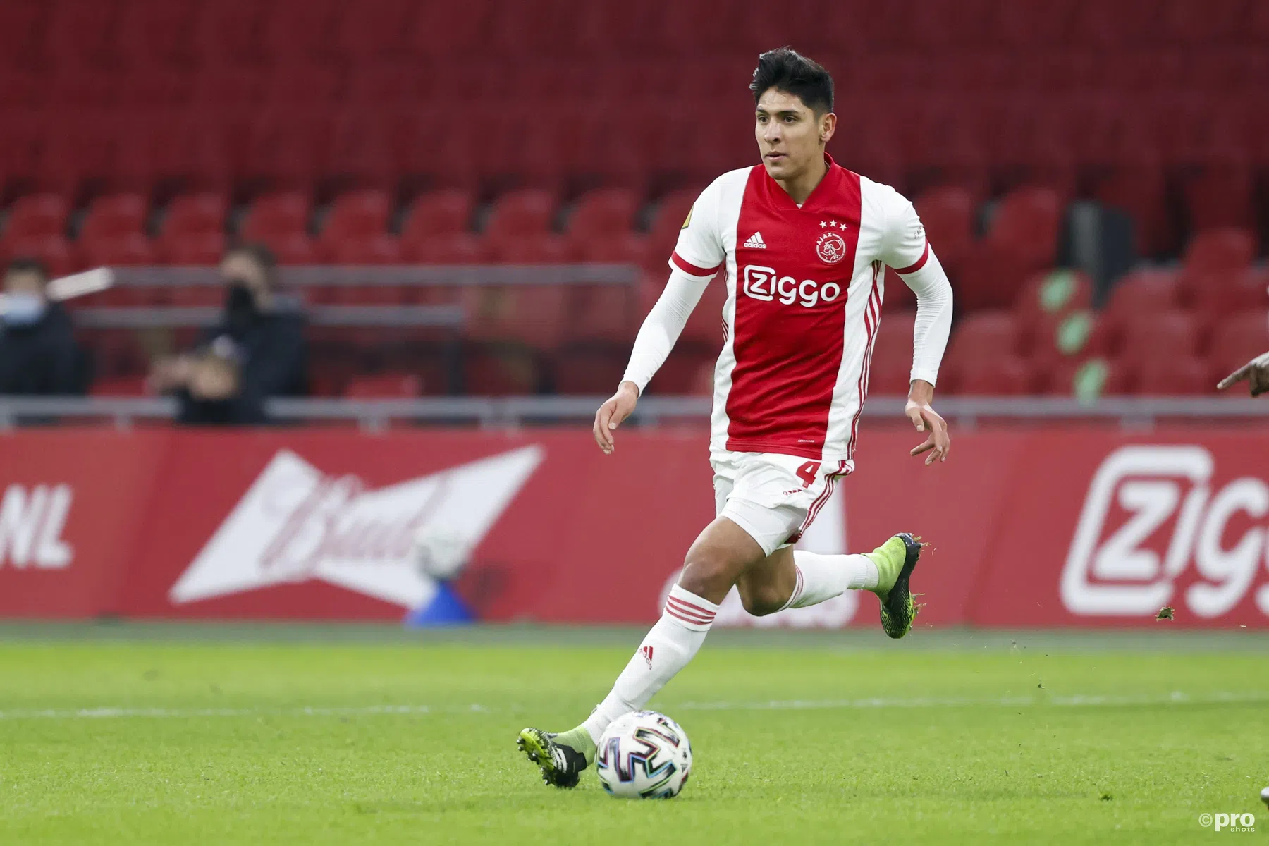 Ajax houdt rekening met winters vertrek Álvarez