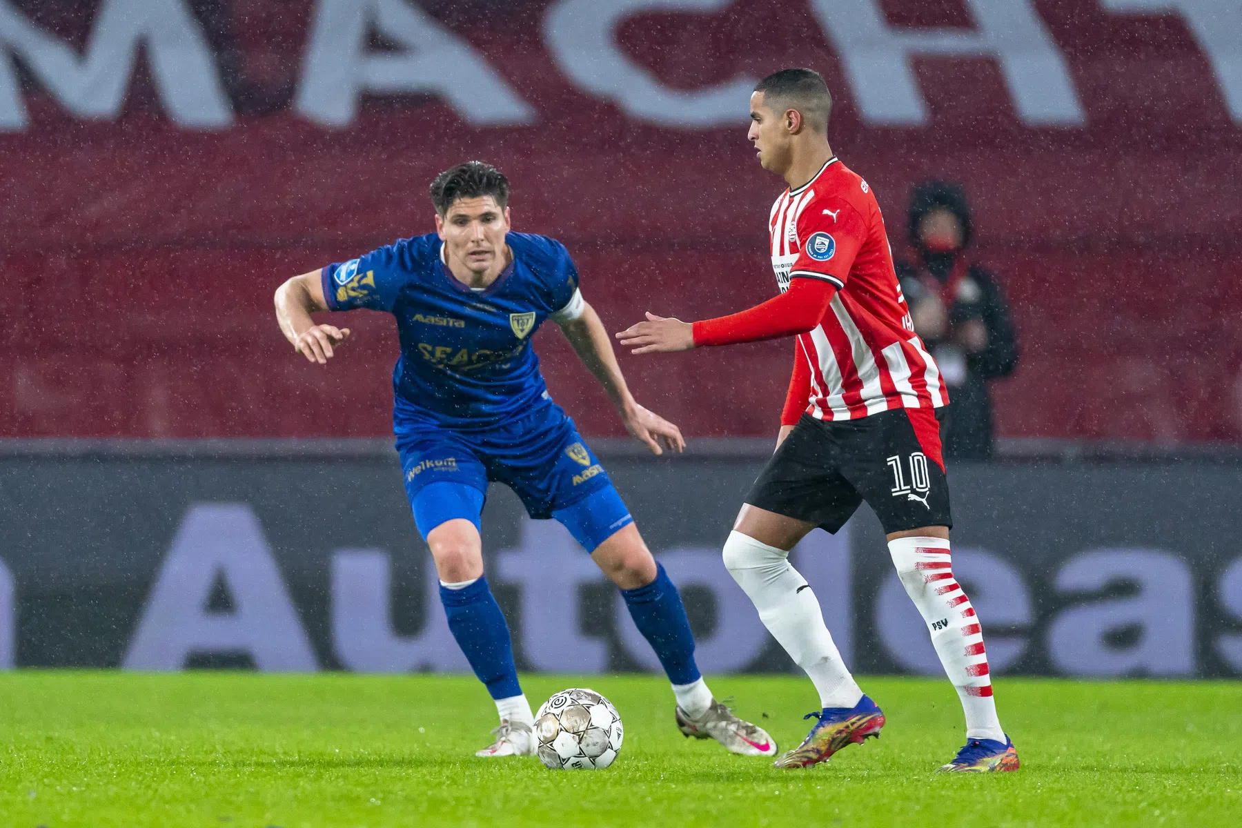 Woeste VVV-captain Post haalt keihard uit naar teamgenoten