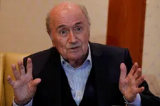 Thumbnail for article: Peperduur project achtervolgt Blatter: FIFA vermoedt criminele activiteiten