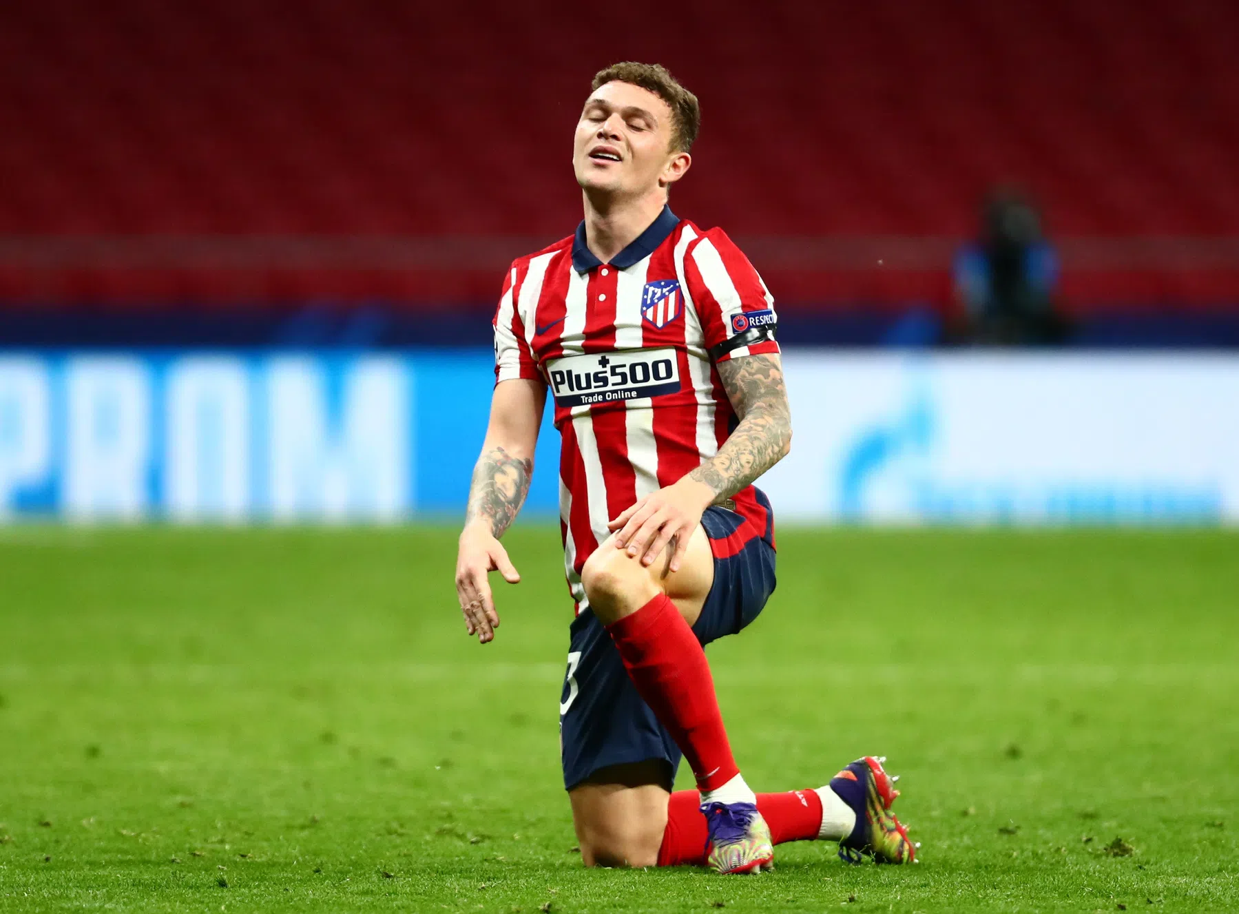 Atlético zoekt heil bij FIFA na megaschorsing Trippier