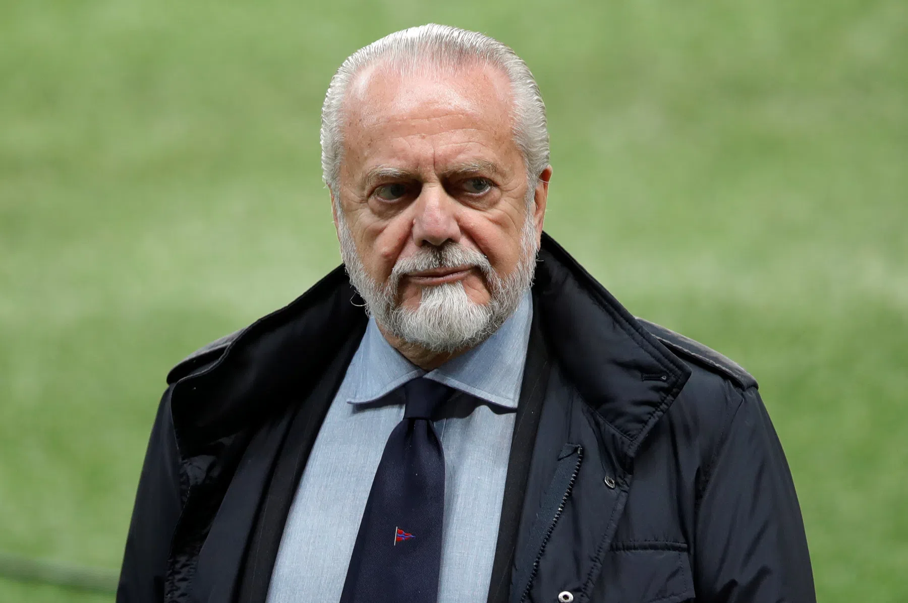Napoli-baas zet Pirlo op zijn plek: 'Hij moet het bij coachen houden'