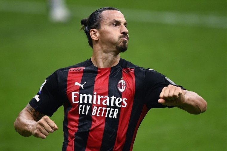 Ibrahimovic hoeft geen cadeaus: 'Ik ben de kerstman, ik deel ze uit'