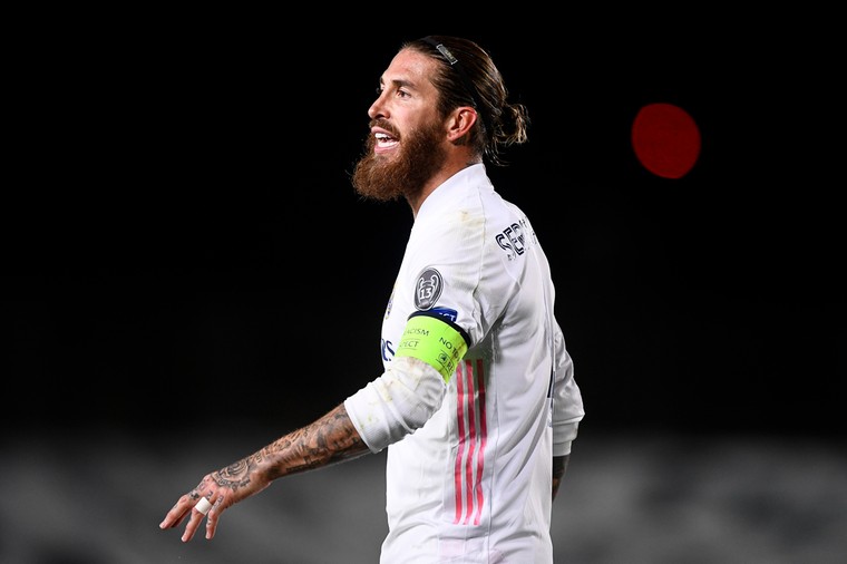 Sergio Ramos trotseert de sneeuw, Guardiola heeft geen WhatsApp