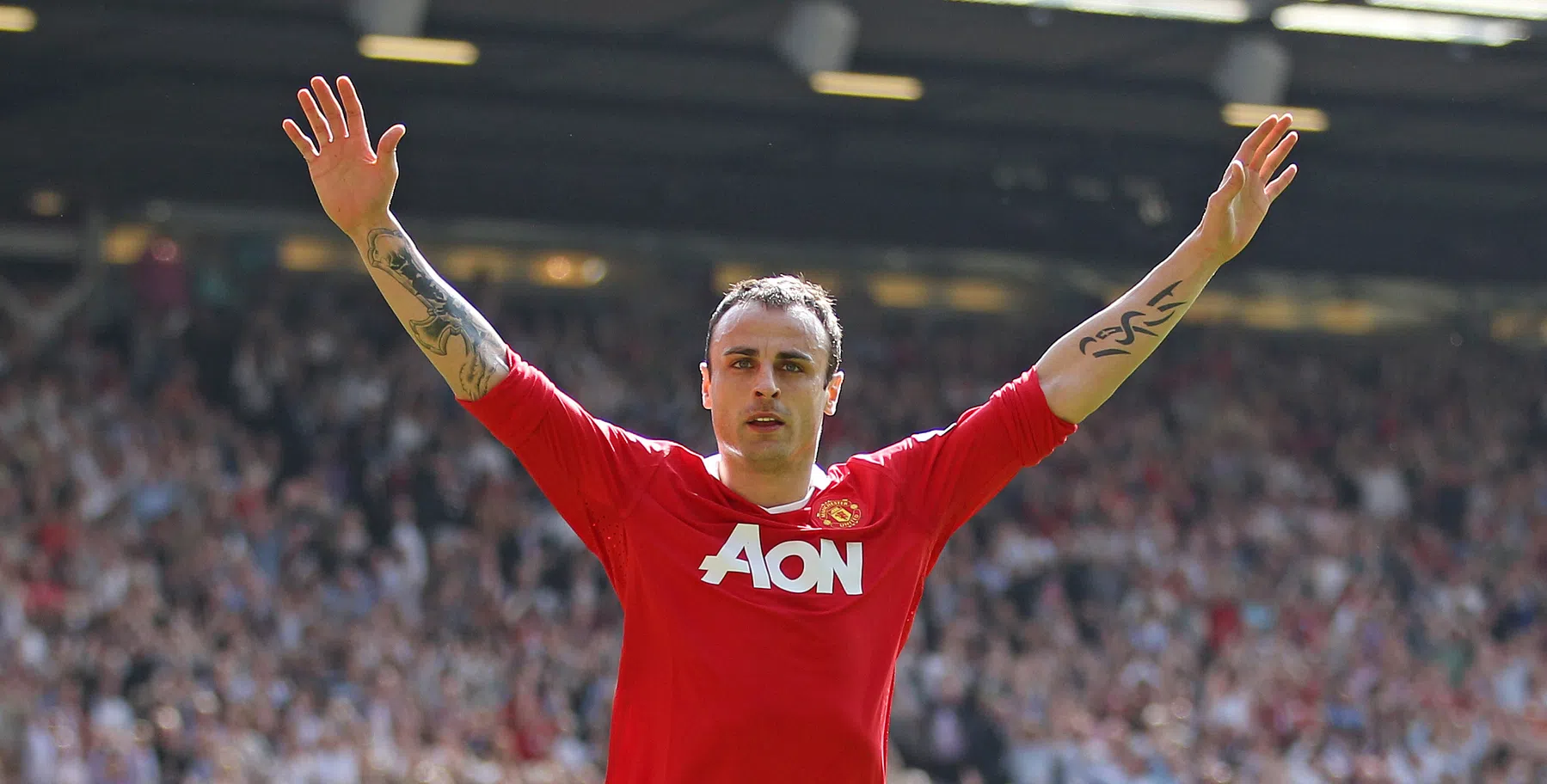 Berbatov snapt niet waarom Van de Beek genegeerd wordt door Solskjaer