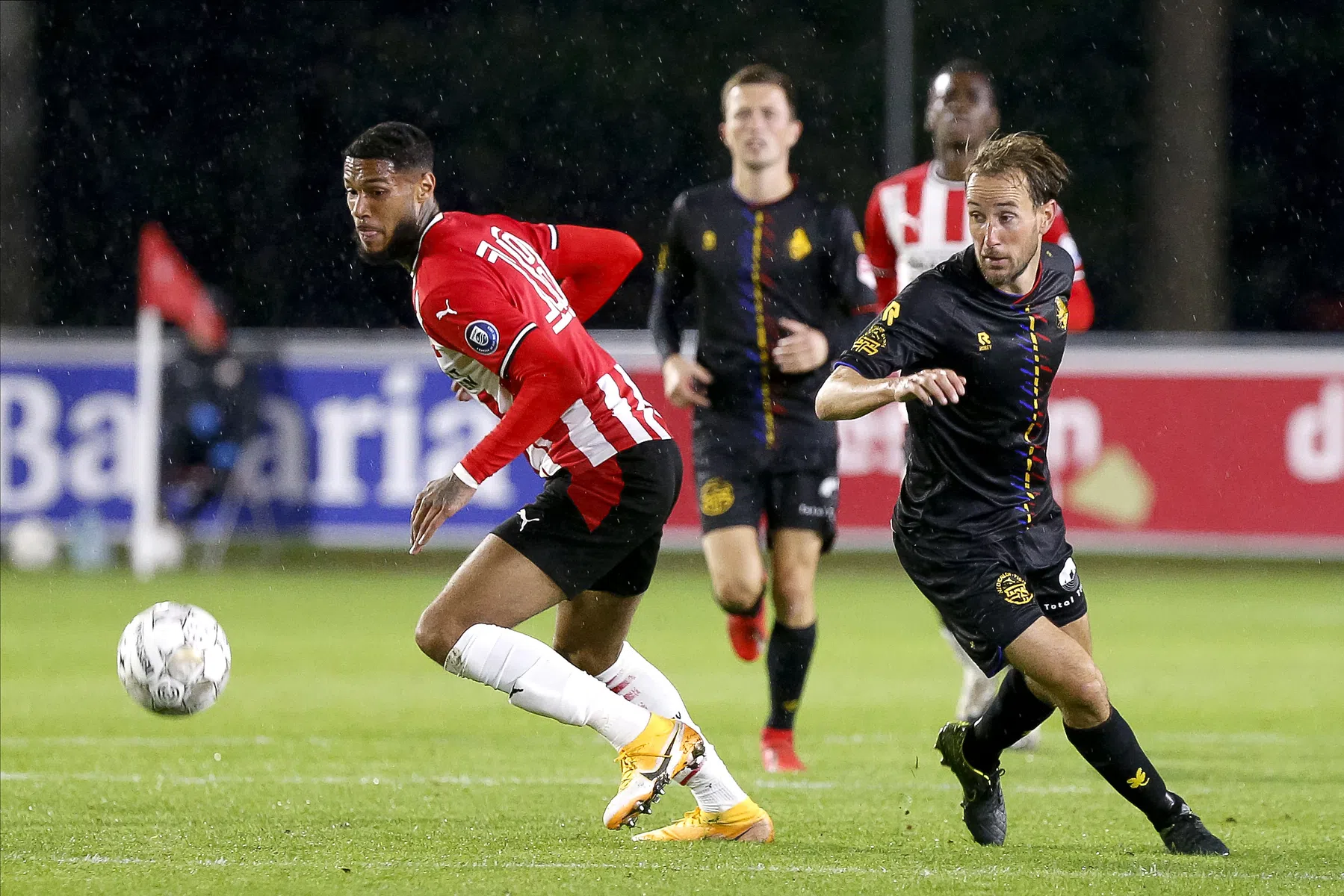 FC Utrecht doet zaken met PSV en legt jeugdinternational Daniels vast