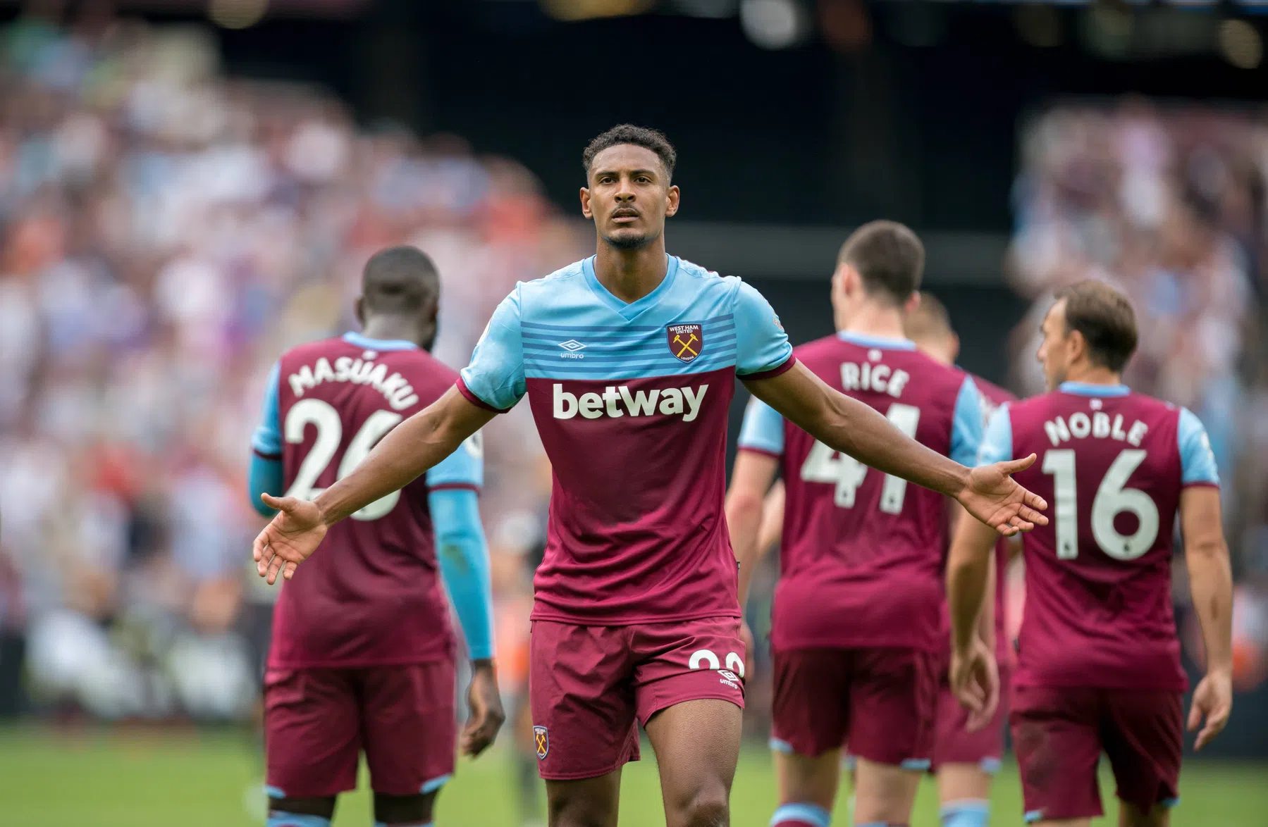 Dit haalt Ajax in huis met Haller: 'De beste spits waarmee ik ooit gespeeld heb'