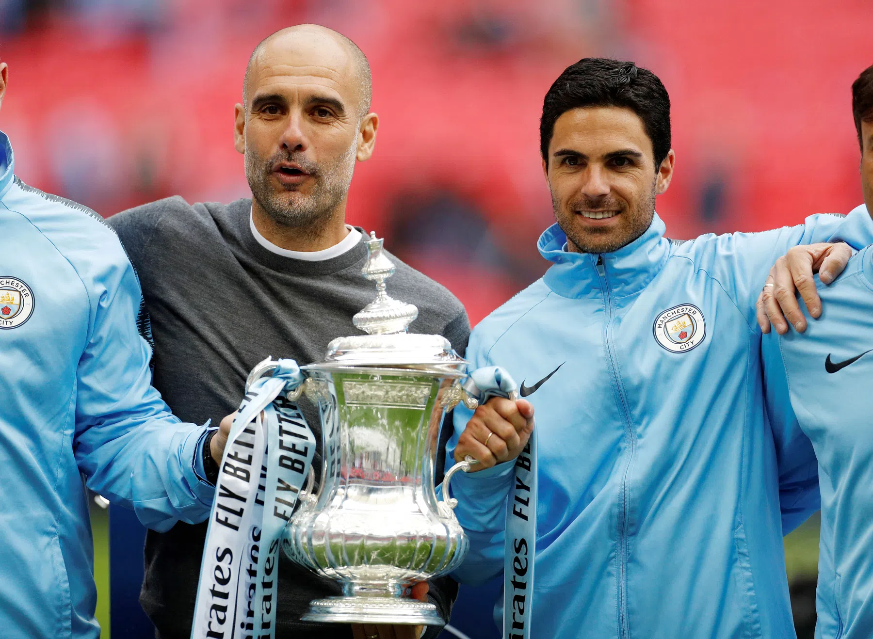 City-eigenaar koopt FA Cup voor 840 duizend euro, tegenstanders Real gaan los