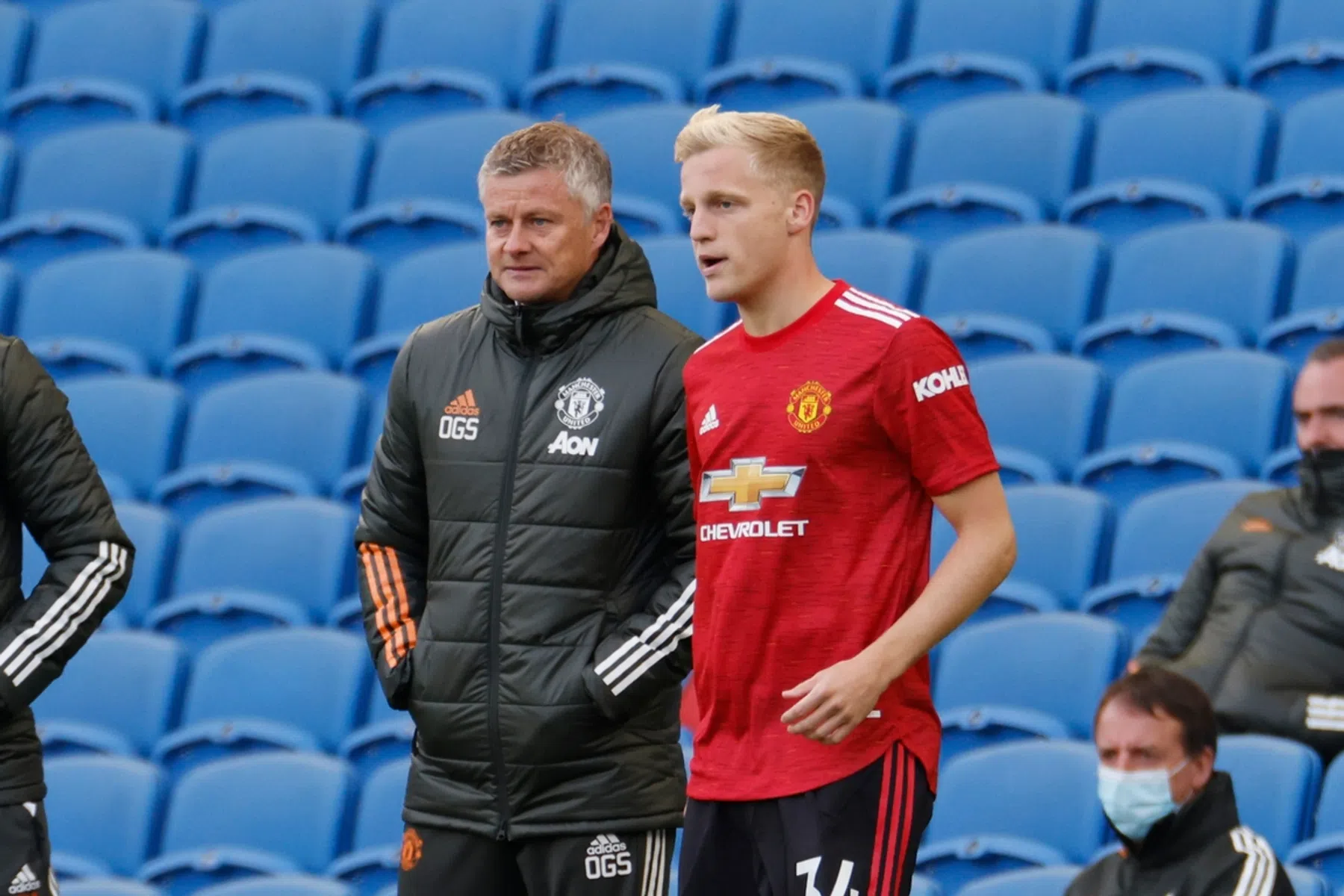Solskjaer helder: Van de Beek moet blijven, Fosu-Mensah mag weg