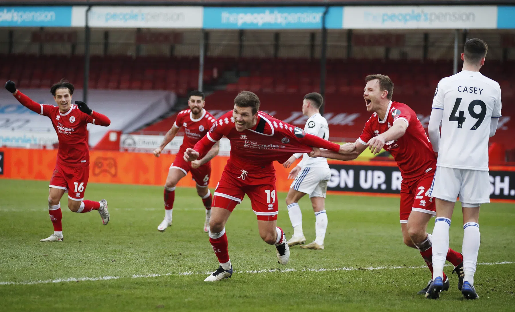 FA Cup-magie: vierdeklasser zorgt voor megastunt tegen Leeds