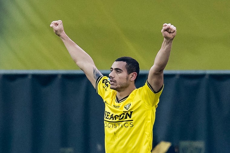 Van 't Schip is blij met Giakoumakis en geeft inkijkje in werkwijze bij Griekse ploeg