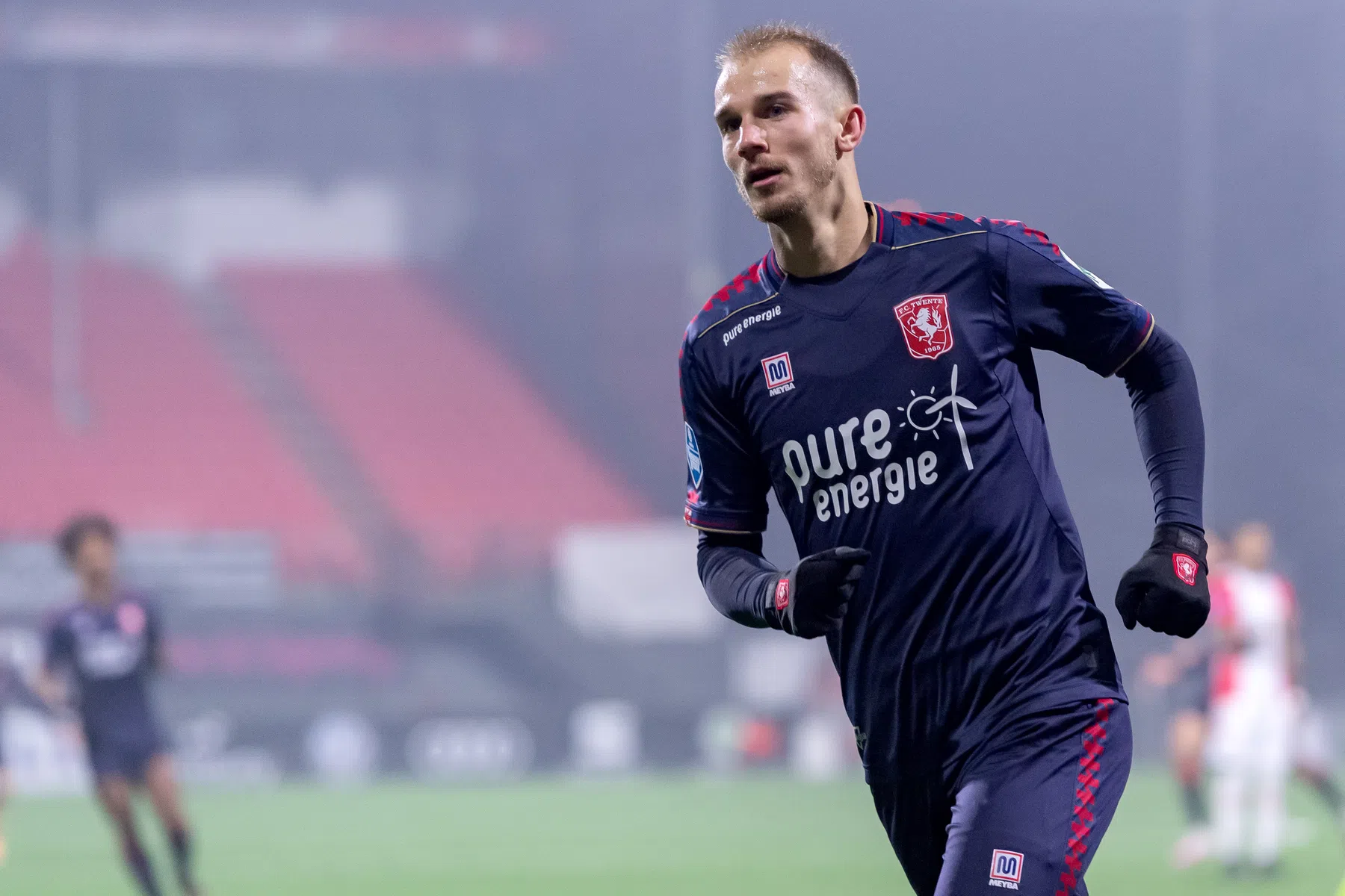 Dramatisch nieuws voor Cerny: einde seizoen voor smaakmaker FC Twente